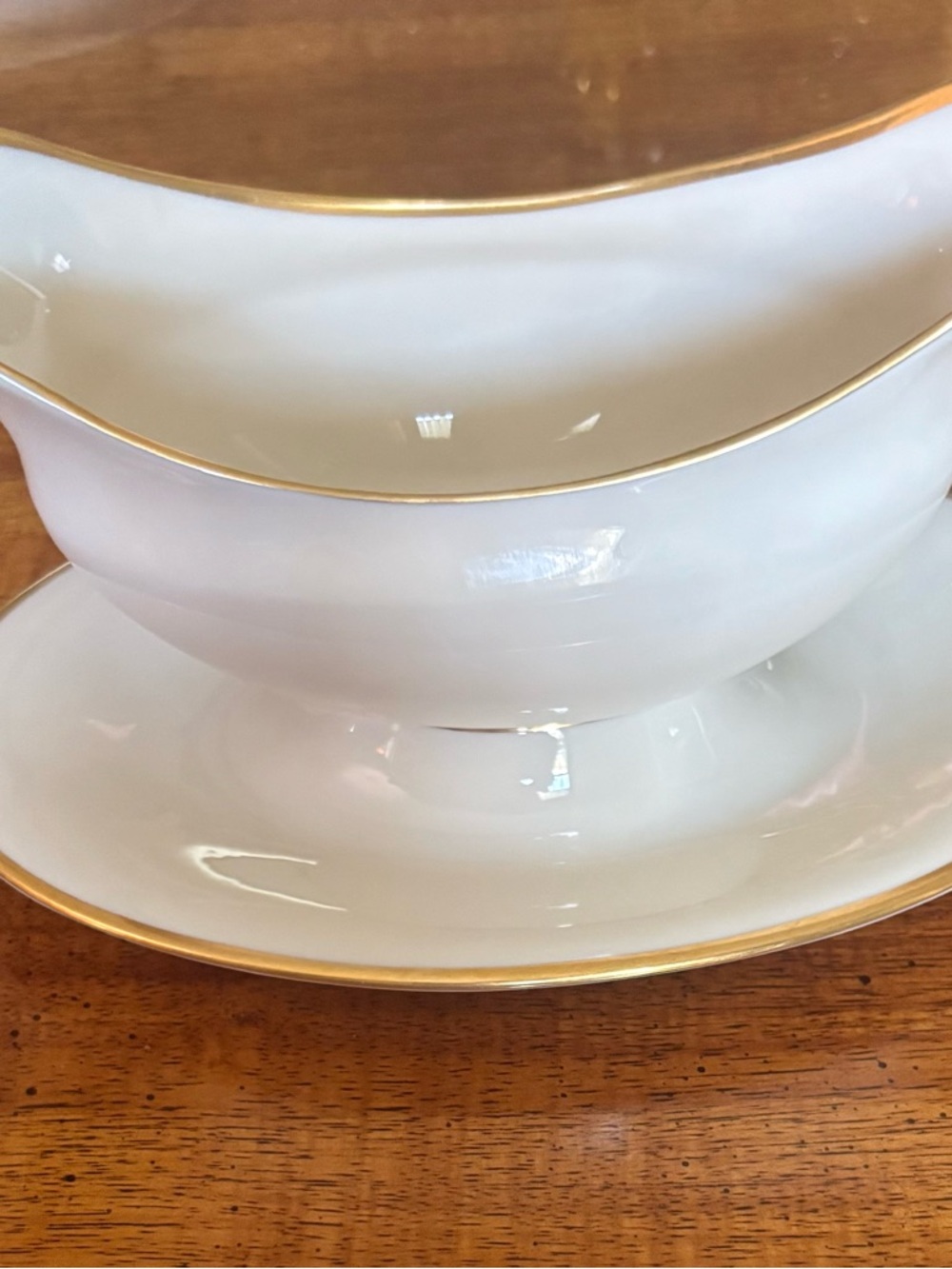 Lenox Mansfield Ivory Porcelain Gravy Boat with Gold Trim USA